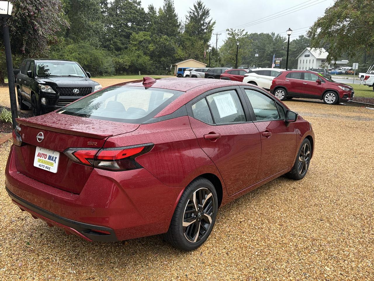 Nissan Versa SR CVT 2024