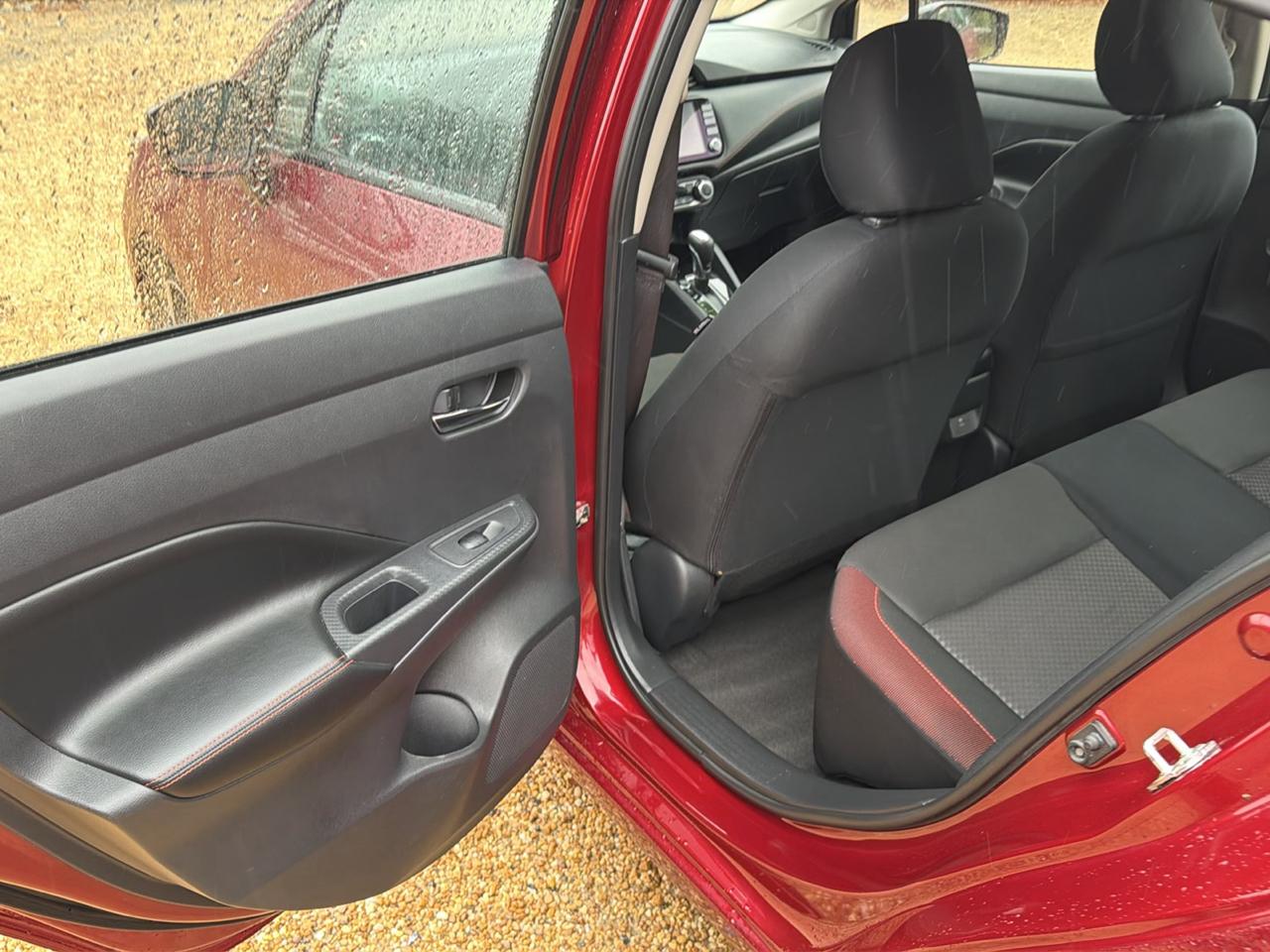 Nissan Versa SR CVT 2024