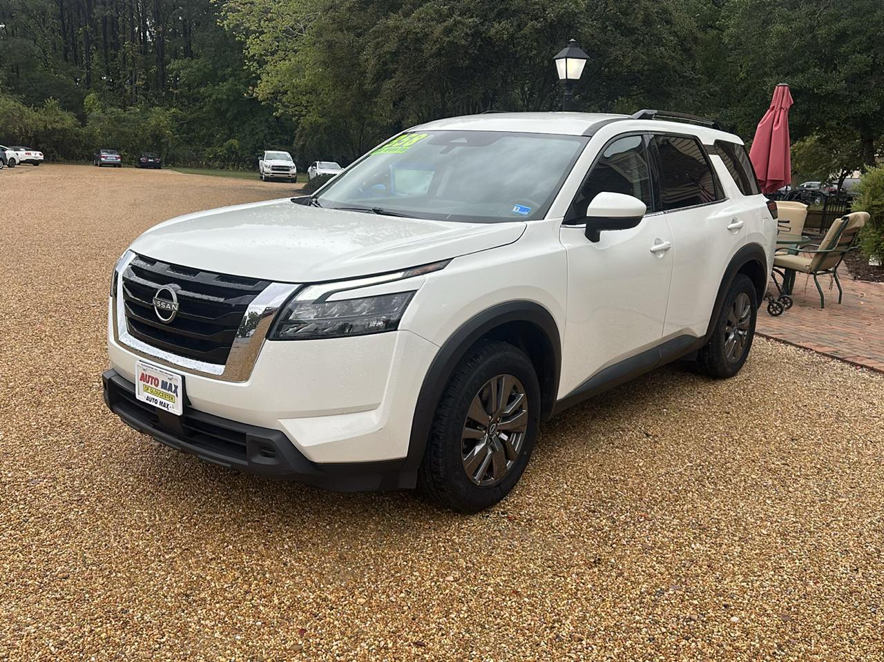 Nissan Pathfinder SV 2WD 2024