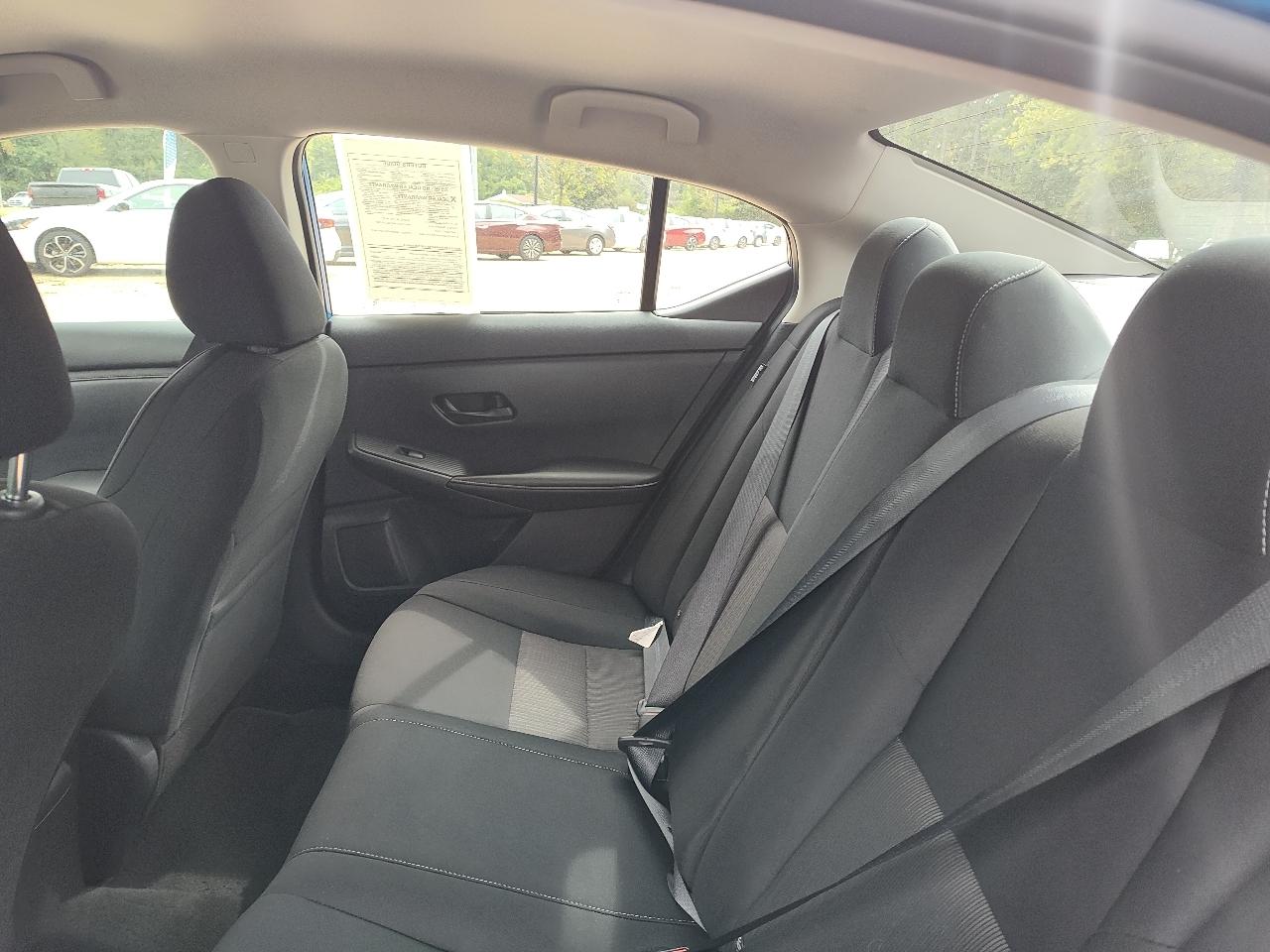 Nissan Sentra SV CVT 2025