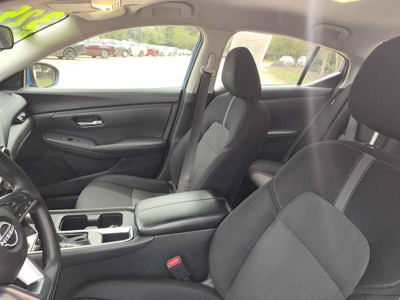 Nissan Sentra SV CVT 2025