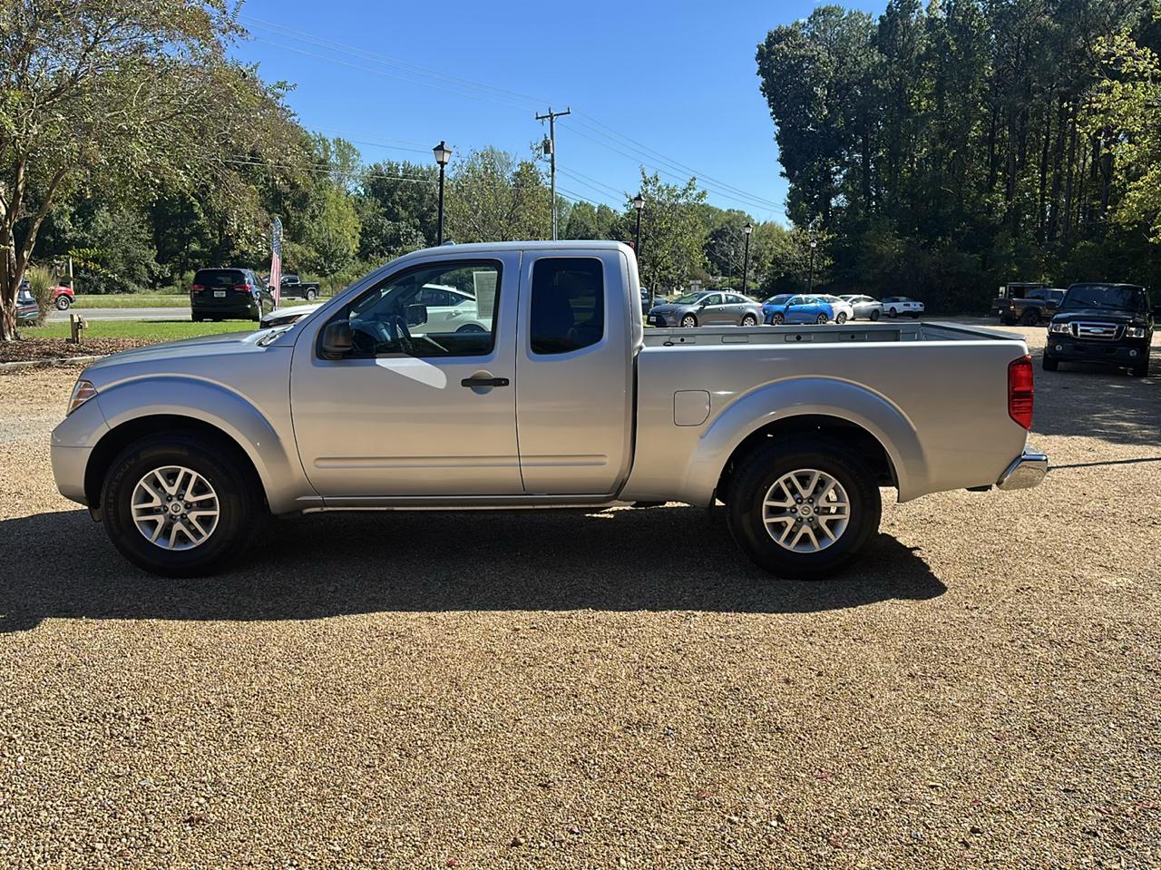 Nissan Frontier 2WD King Cab I4 Manual SV 2016