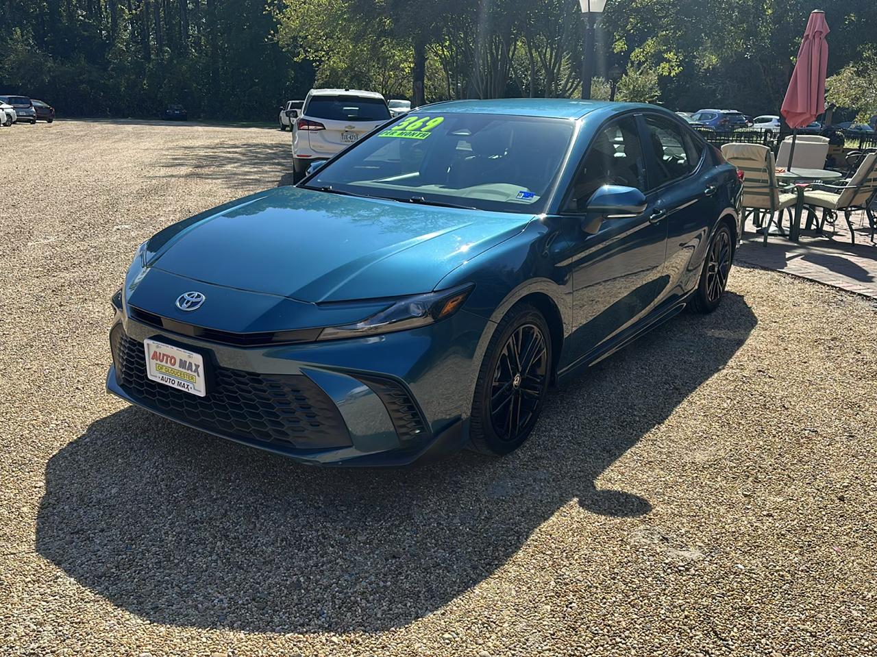 Toyota Camry SE (Natl) 2025