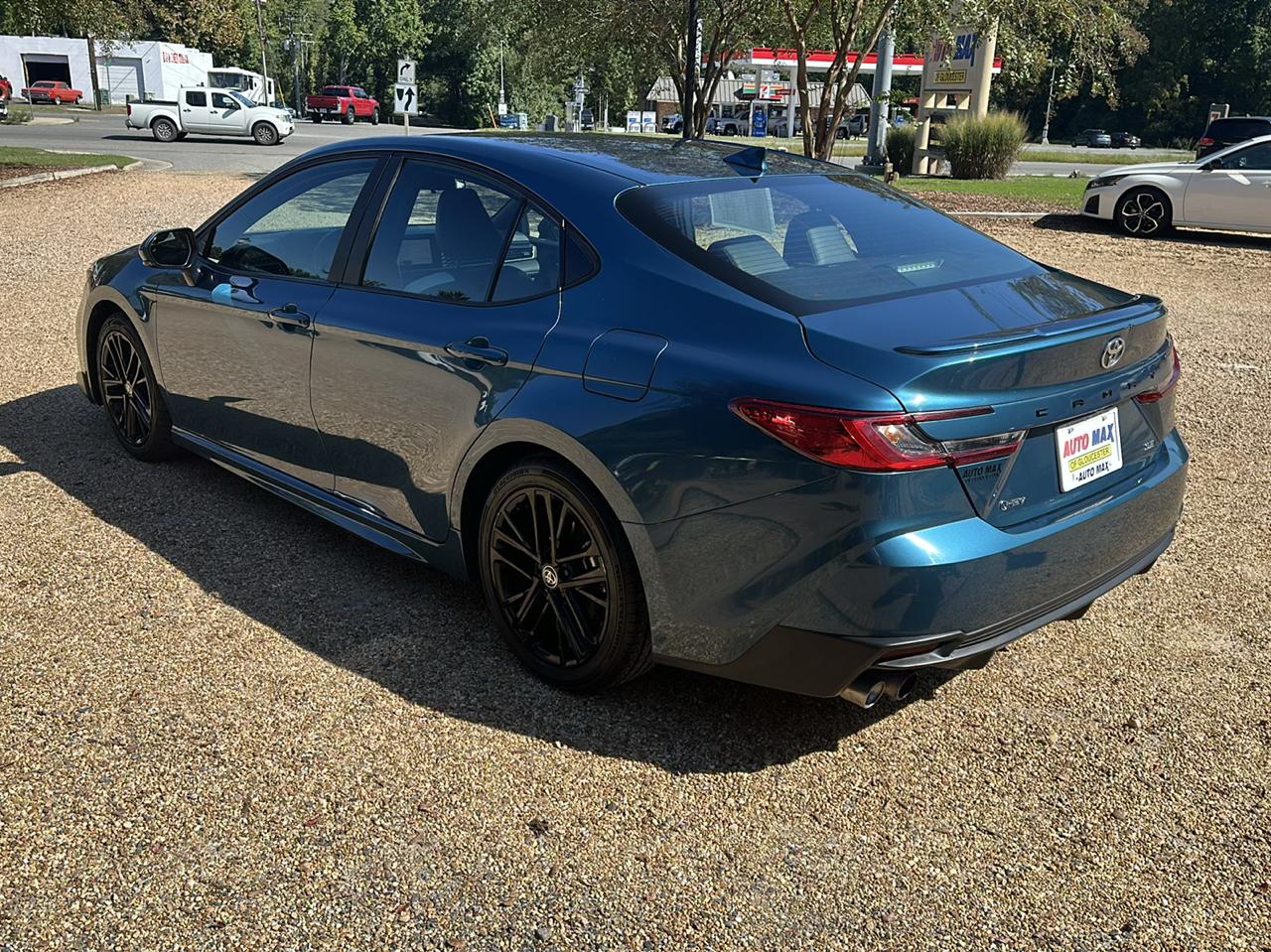 Toyota Camry SE (Natl) 2025