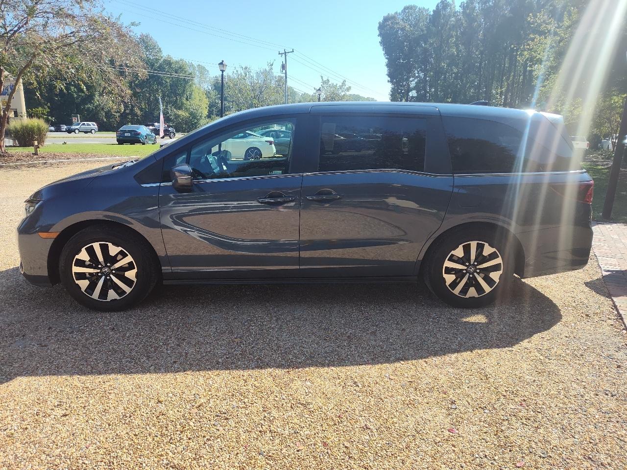 Honda Odyssey EX-L Auto 2025