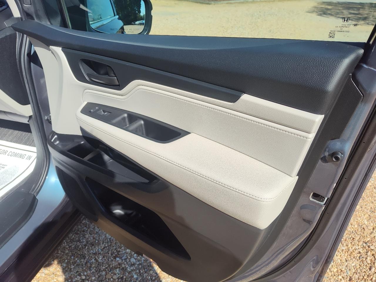 Honda Odyssey EX-L Auto 2025