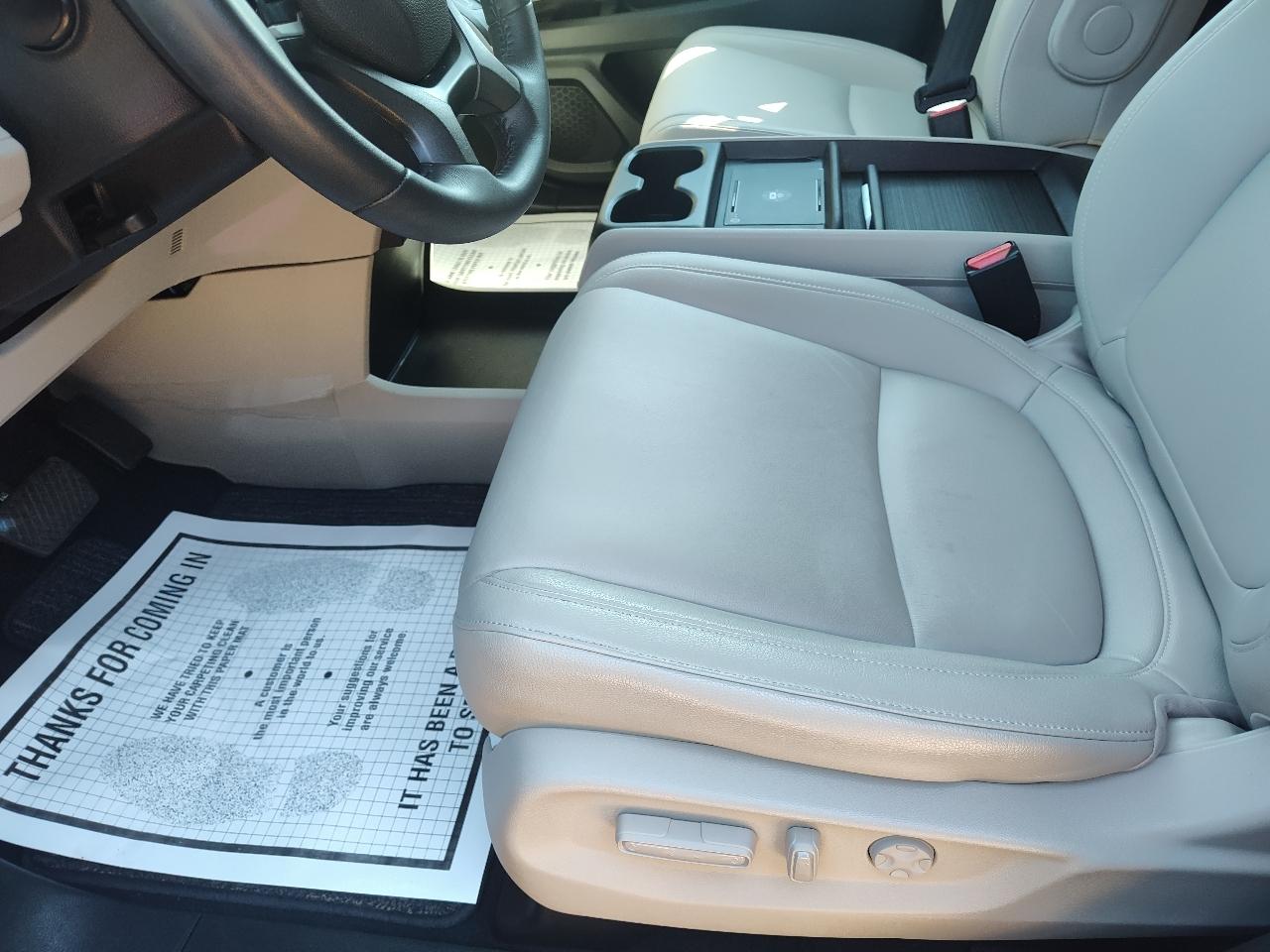 Honda Odyssey EX-L Auto 2025