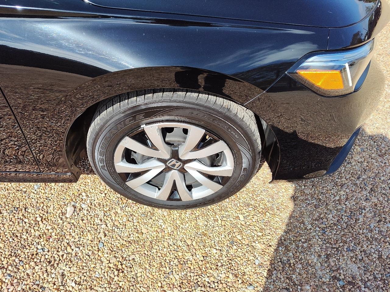 Honda Civic Sedan LX CVT 2025