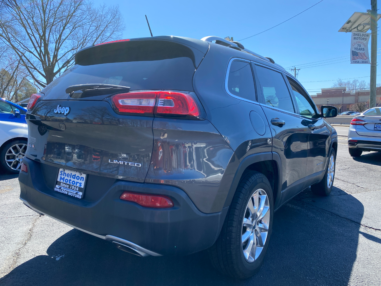 2015 Jeep Cherokee Limited photo 2