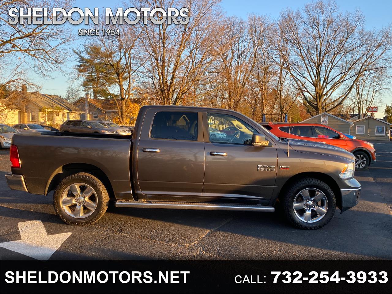 2017 RAM 1500 SLT Crew Cab SWB 4WD