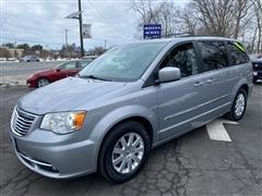 2015 Chrysler Town & Country 