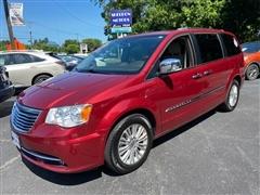 2015 Chrysler Town & Country 
