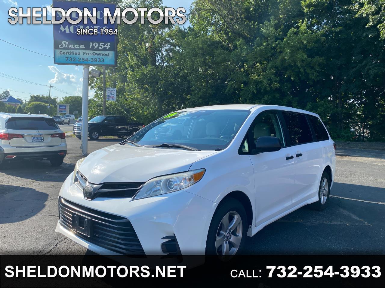 2019 Toyota Sienna LE 7-Passenger Mobility