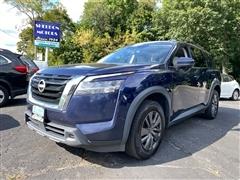 2022 Nissan Pathfinder 