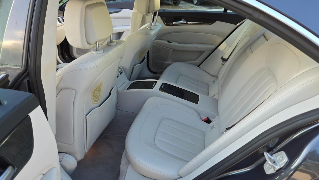 Mercedes-Benz CLS-Class CLS550 4MATIC 2016