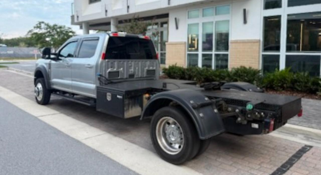 Ford F-550 Crew Cab DRW 4WD 2024
