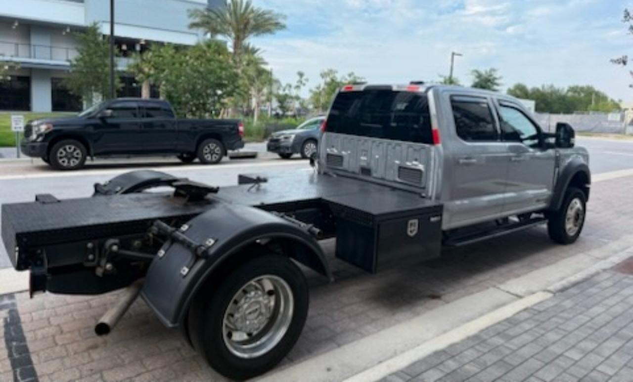 Ford F-550 Crew Cab DRW 4WD 2024