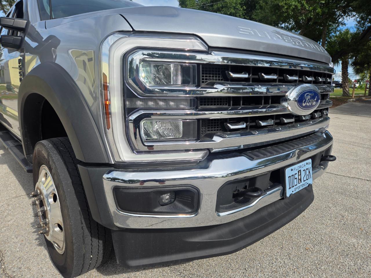 Ford F-550 Crew Cab DRW 4WD 2024