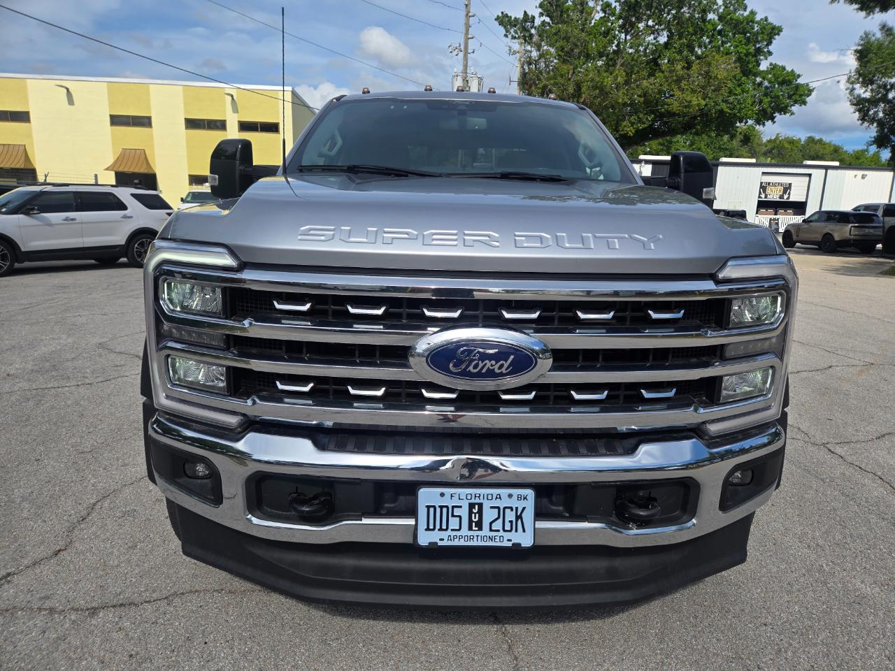Ford F-550 Crew Cab DRW 4WD 2024