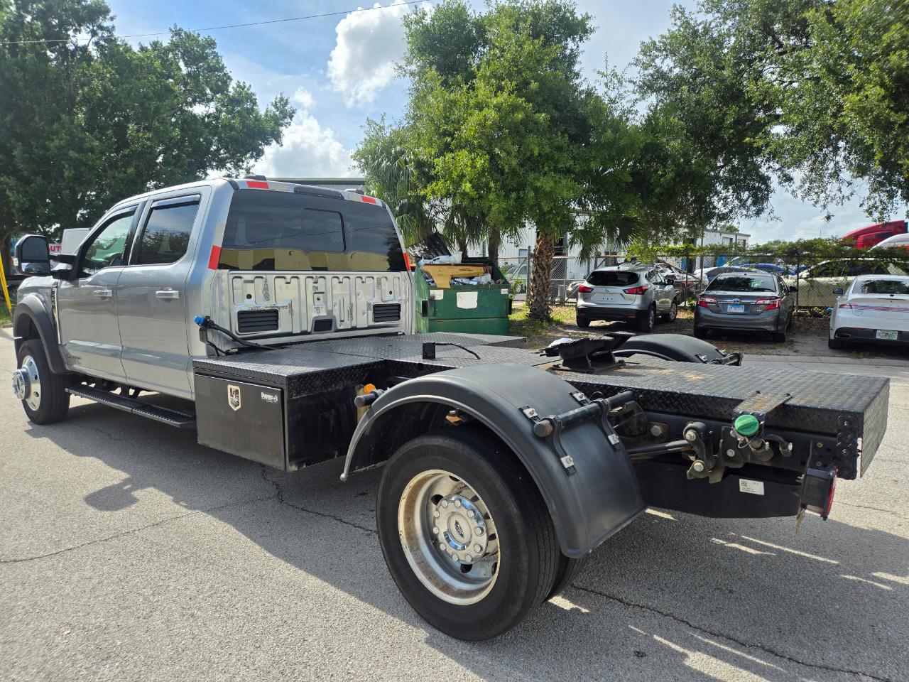 Ford F-550 Crew Cab DRW 4WD 2024