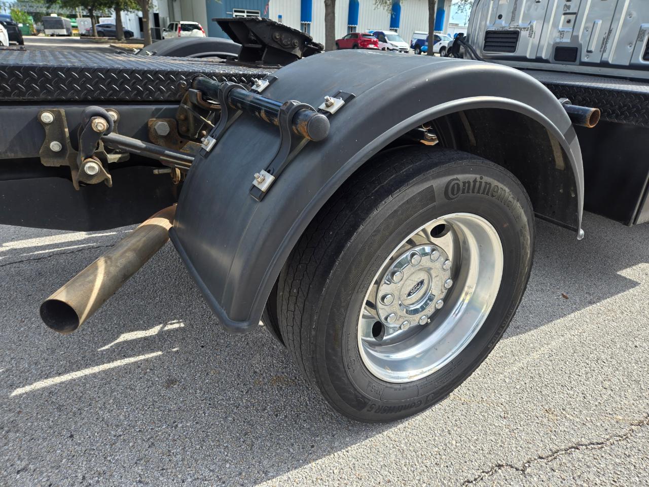 Ford F-550 Crew Cab DRW 4WD 2024