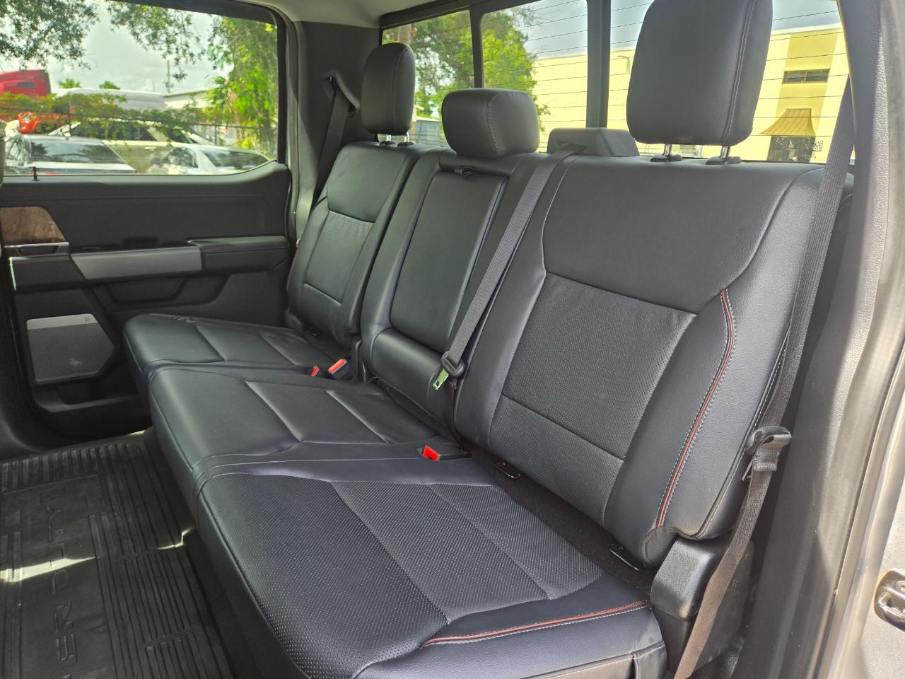 Ford F-550 Crew Cab DRW 4WD 2024