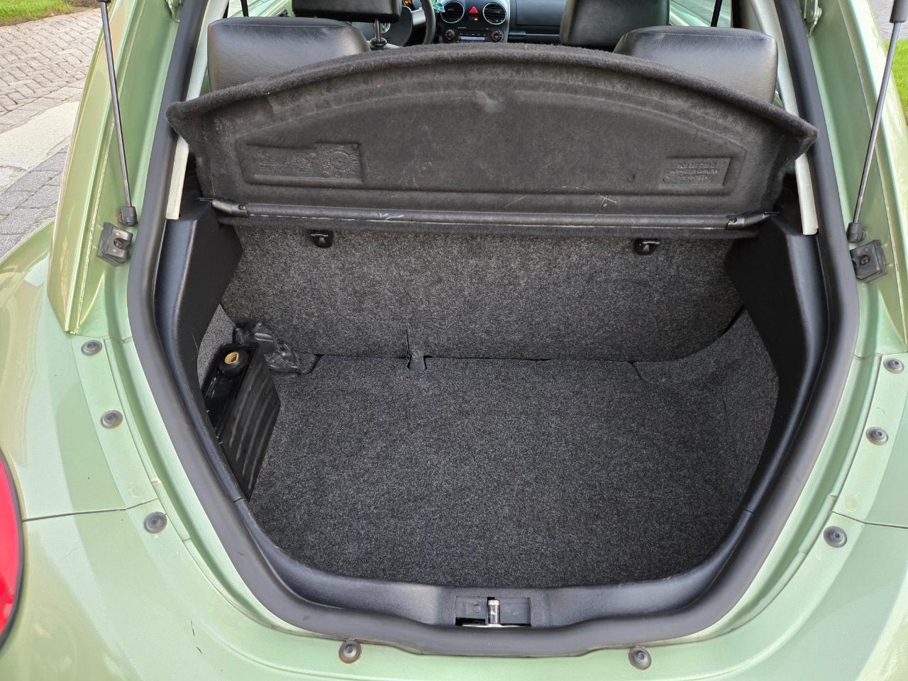 Volkswagen New Beetle  2009