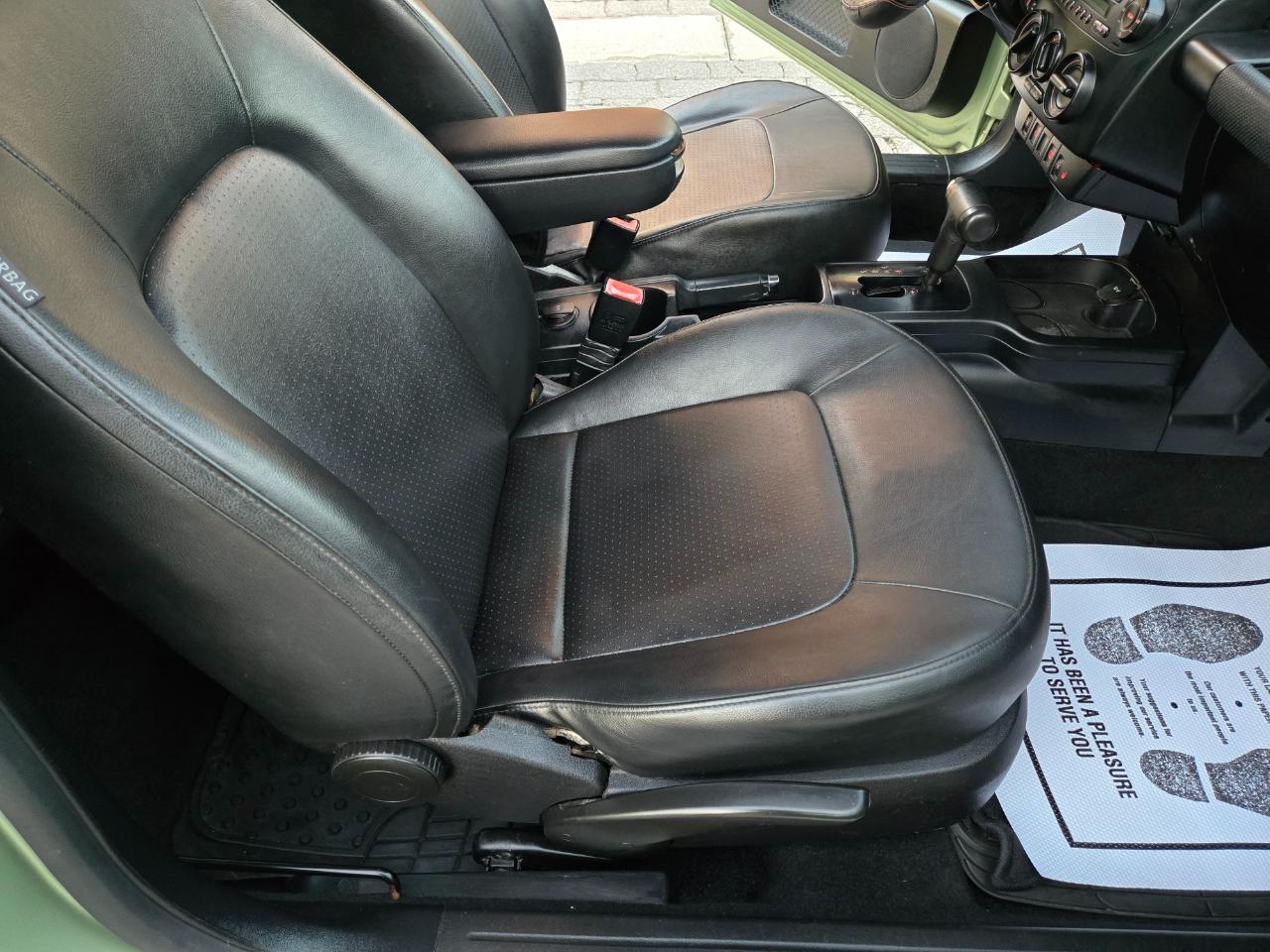 Volkswagen New Beetle  2009