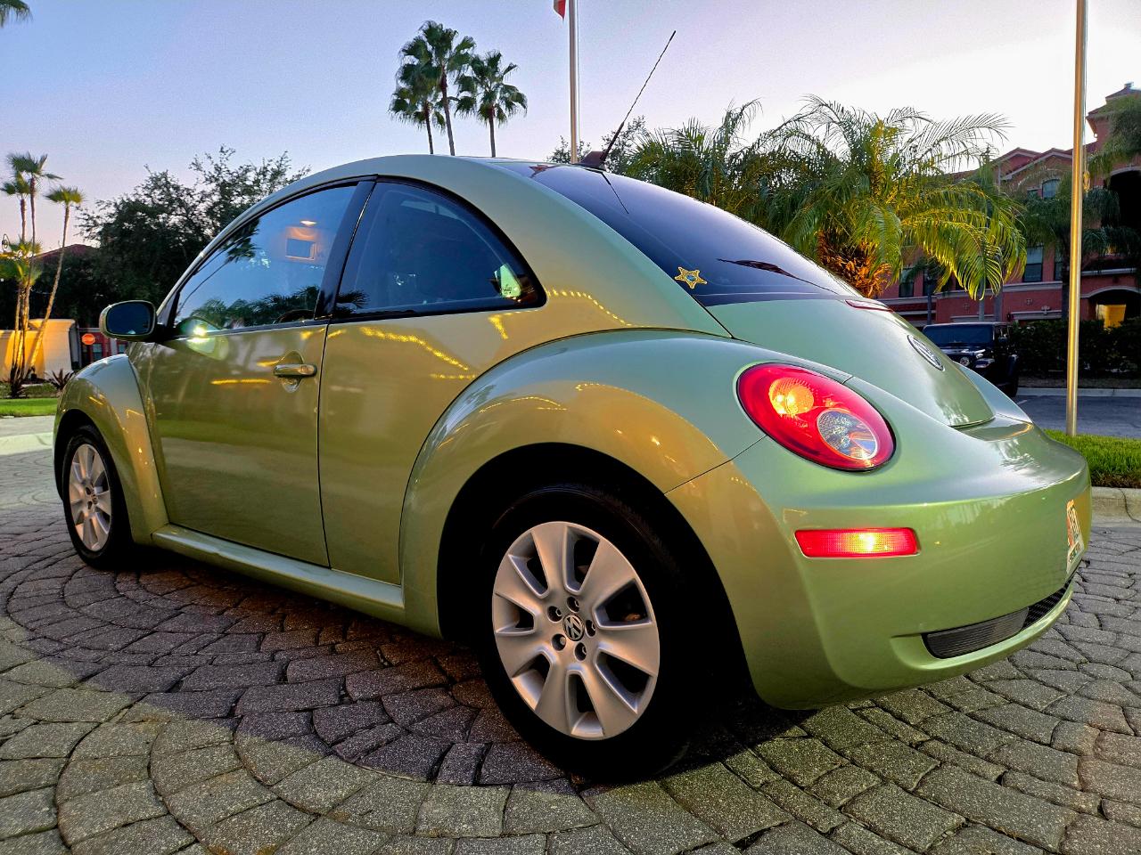 Volkswagen New Beetle  2009