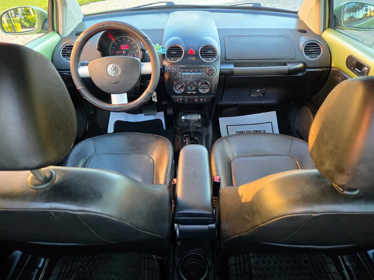Volkswagen New Beetle  2009