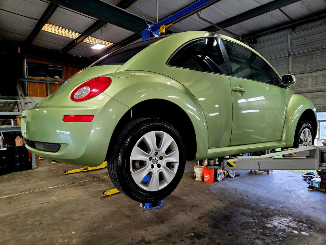 Volkswagen New Beetle  2009