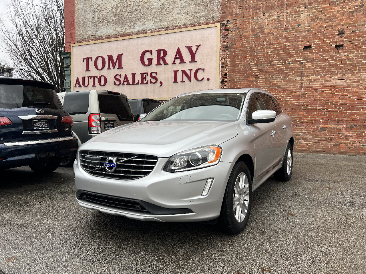 Used 2016 Volvo XC60 AWD 4dr T5 Platinum for Sale in Louisville KY