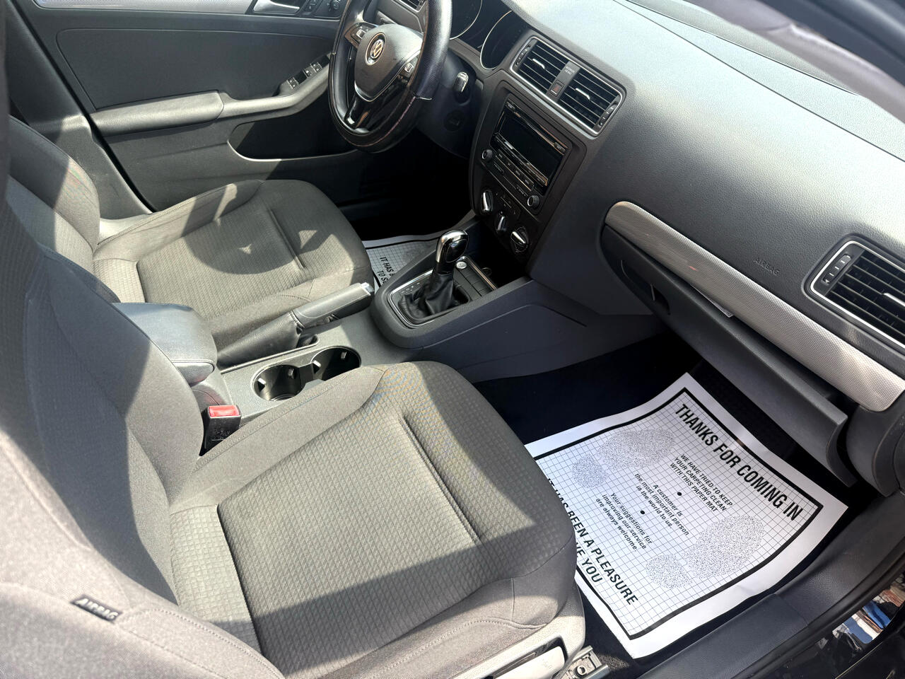 2015 Volkswagen Jetta 1.8T SE photo 4
