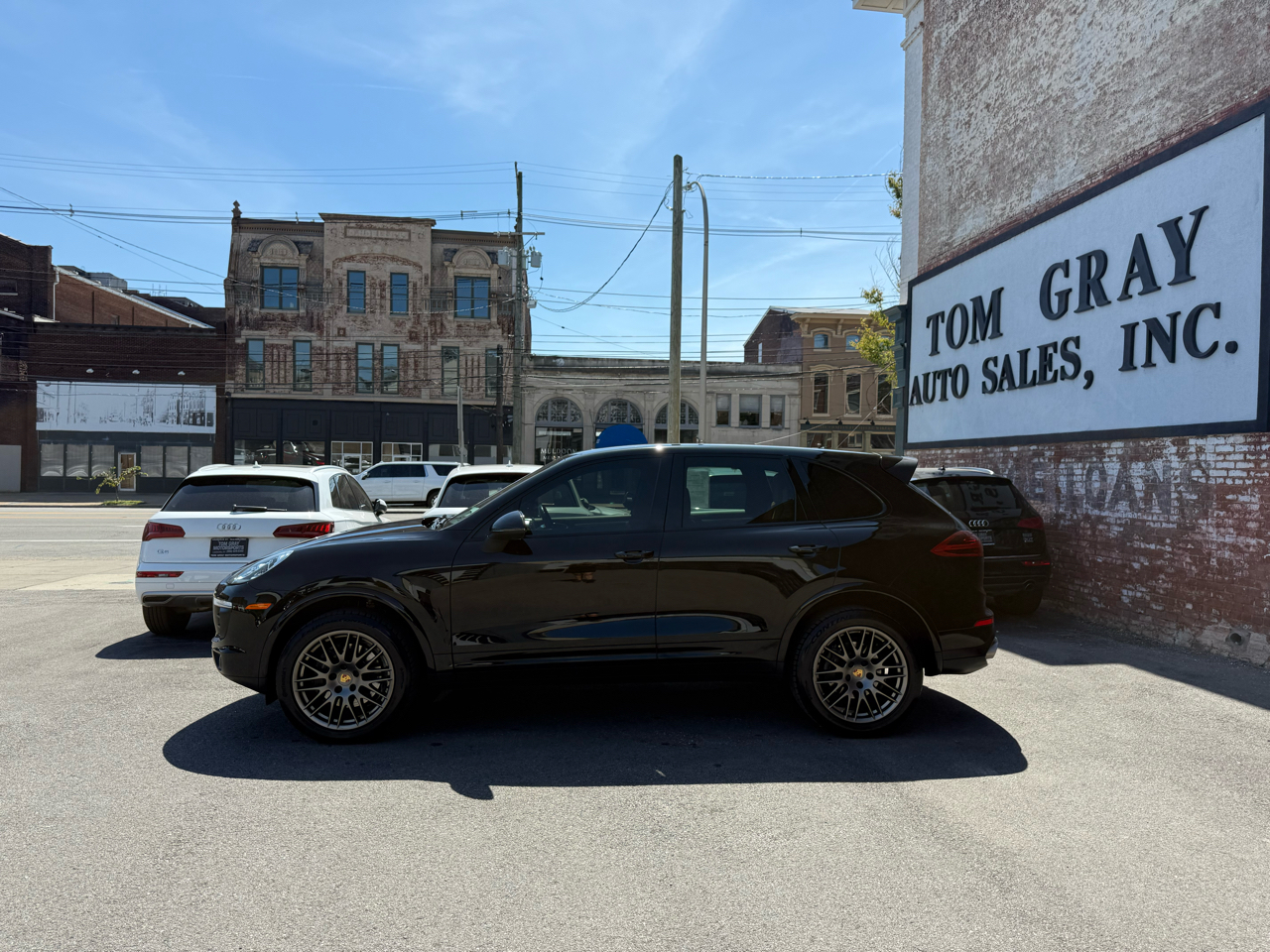 2018 Porsche Cayenne Platinum Edition photo 4
