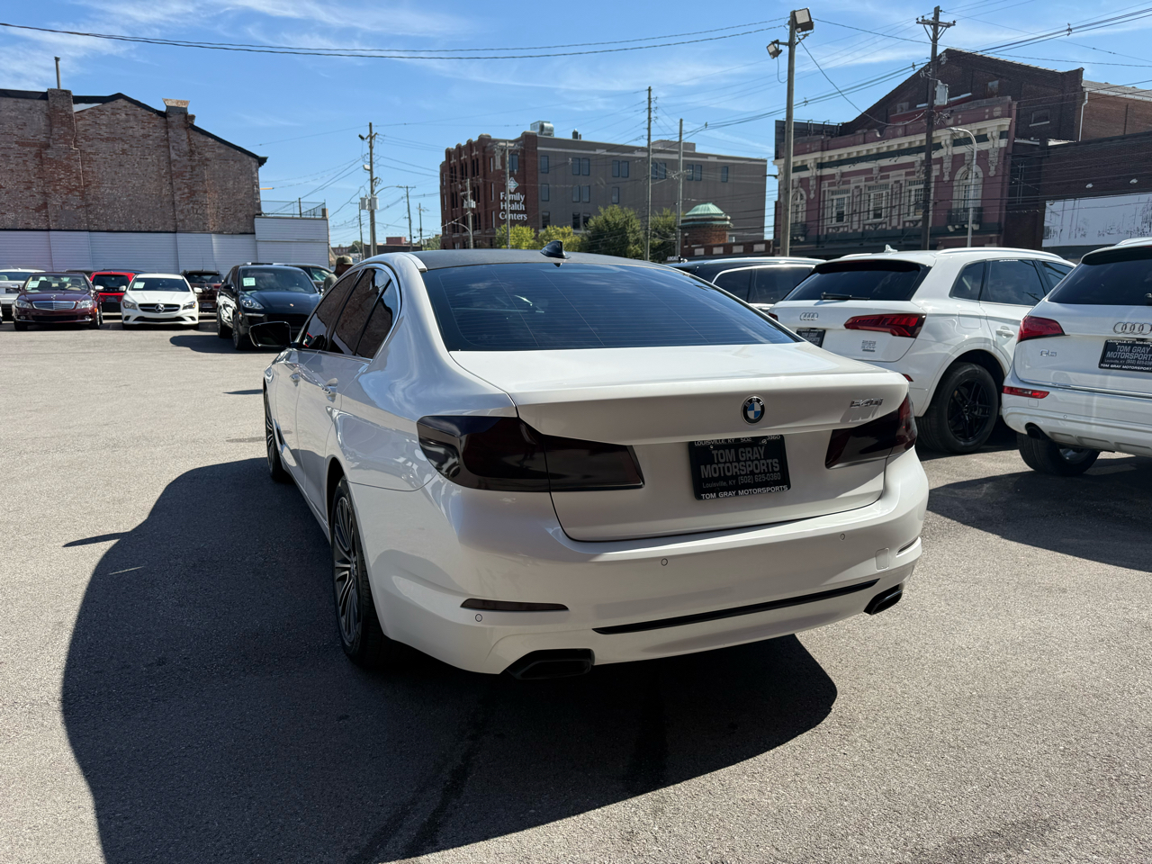 2018 Bmw 540i Sedan photo 2