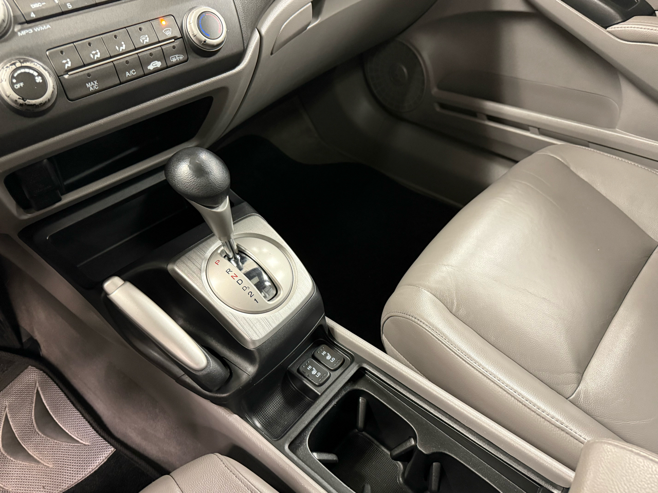 2010 Honda Civic EX-L photo 10