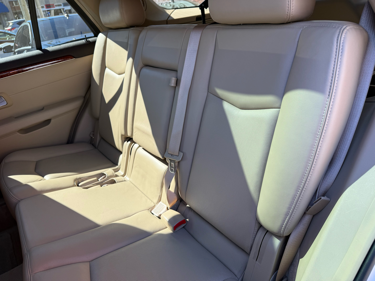 Cadillac SRX 4dr V8 2007
