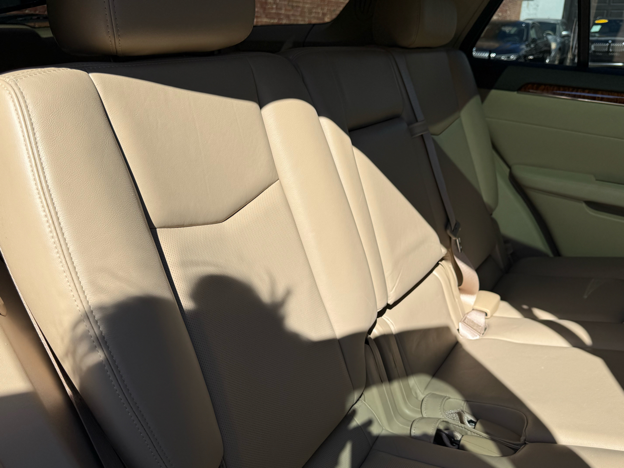 Cadillac SRX 4dr V8 2007