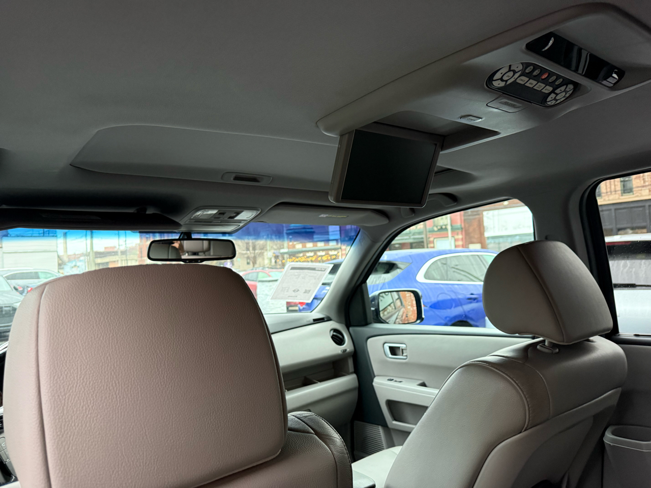 Honda Pilot 4WD 4dr Touring w/RES & Navi 2012