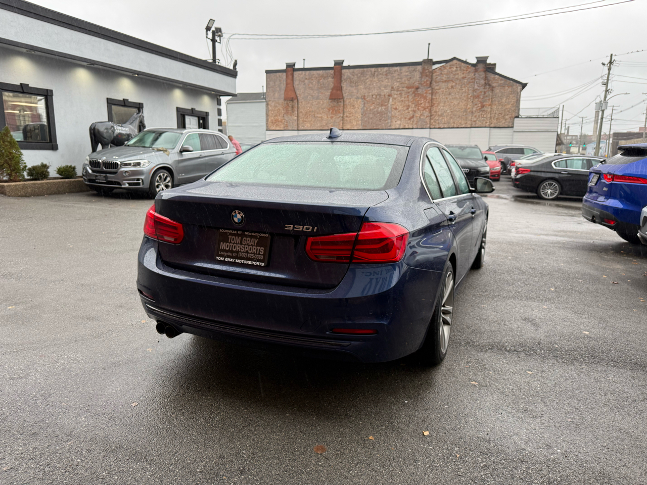 BMW 3 Series 330i Sedan 2017