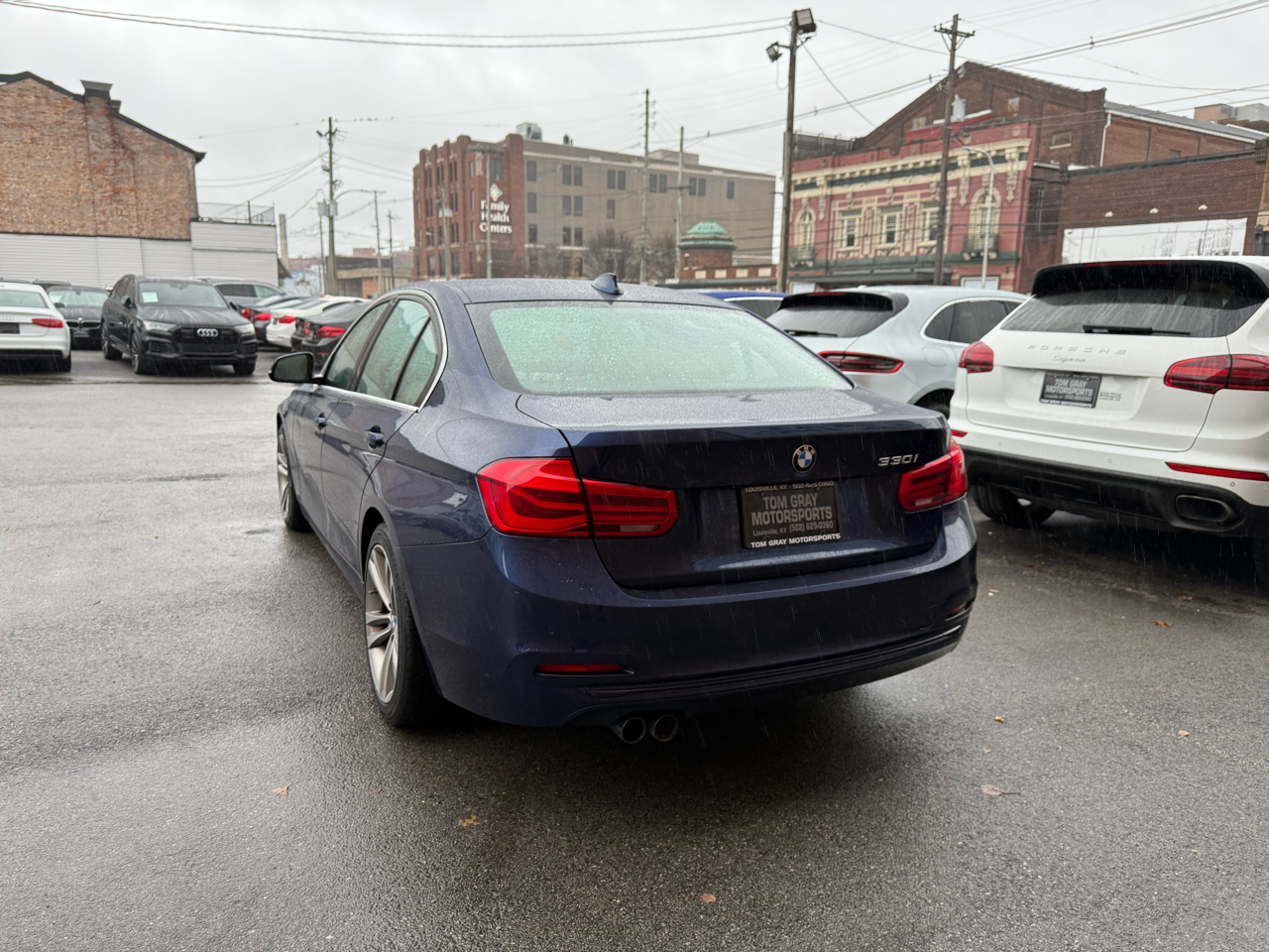 BMW 3 Series 330i Sedan 2017