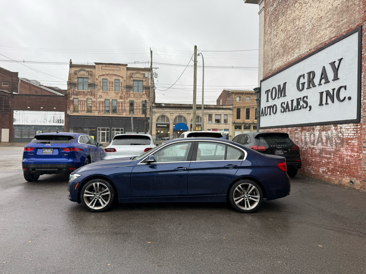 BMW 3 Series 330i Sedan 2017