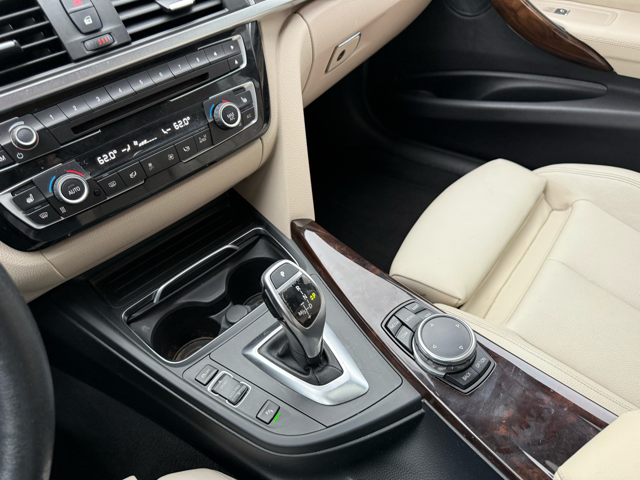 BMW 3 Series 330i Sedan 2017