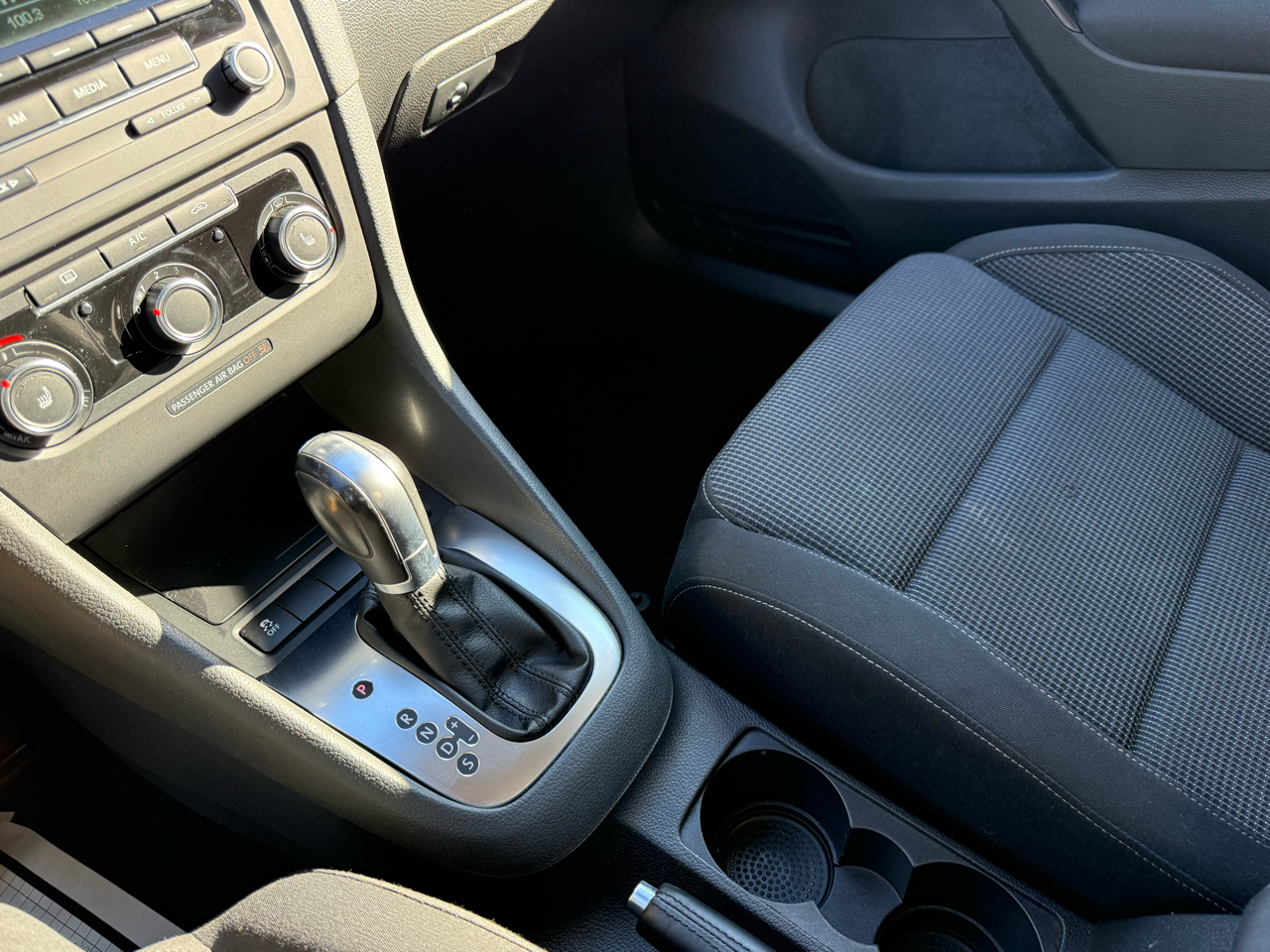 Volkswagen Golf 4dr HB Auto PZEV 2013