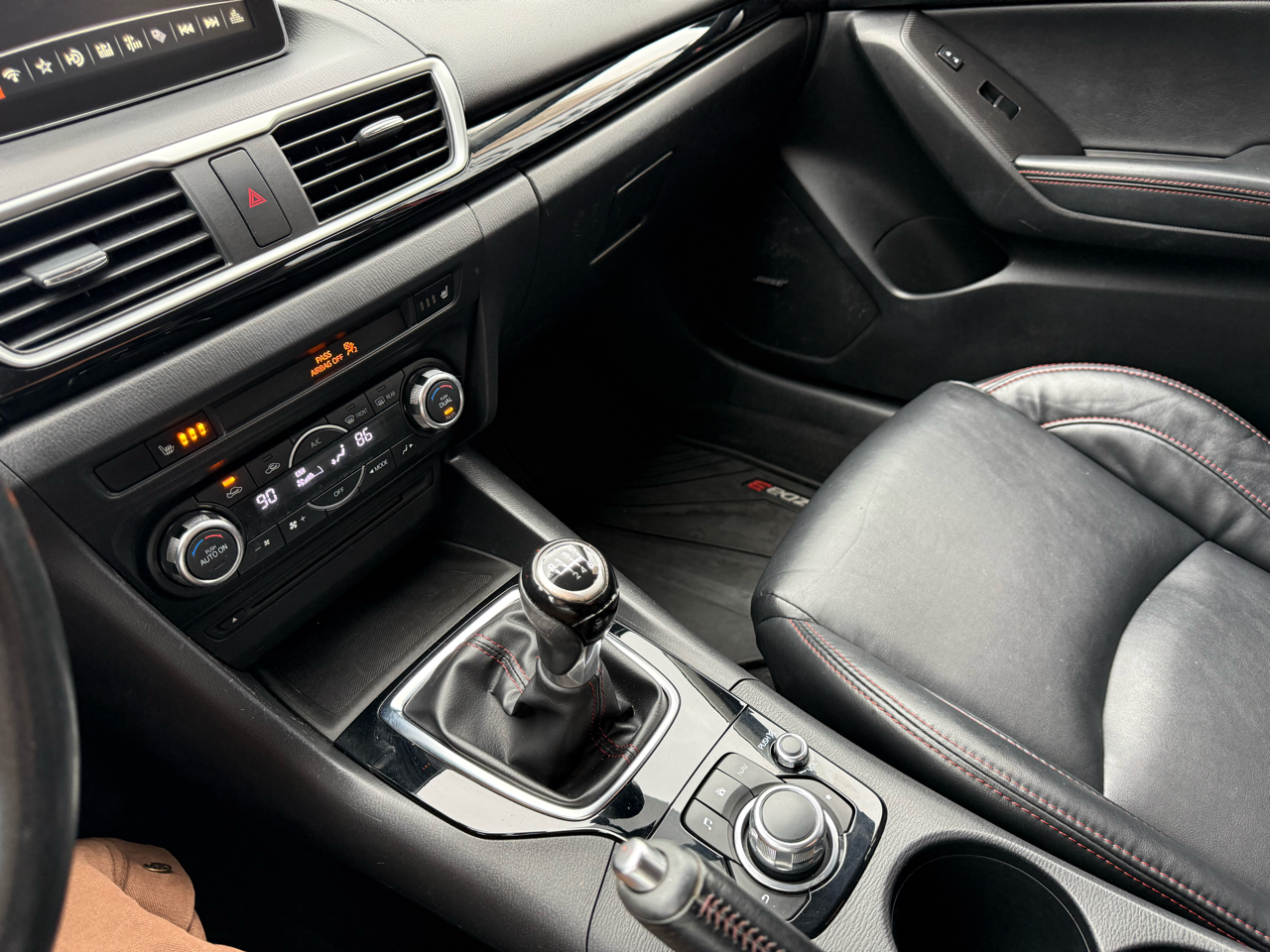 Mazda MAZDA3 4dr Sdn Man i Grand Touring 2014