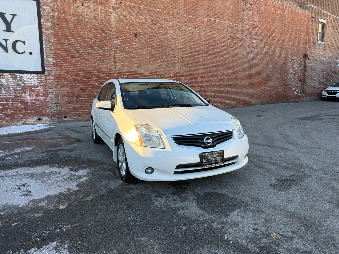 Nissan Sentra 4dr Sdn I4 CVT 2.0 SL 2011