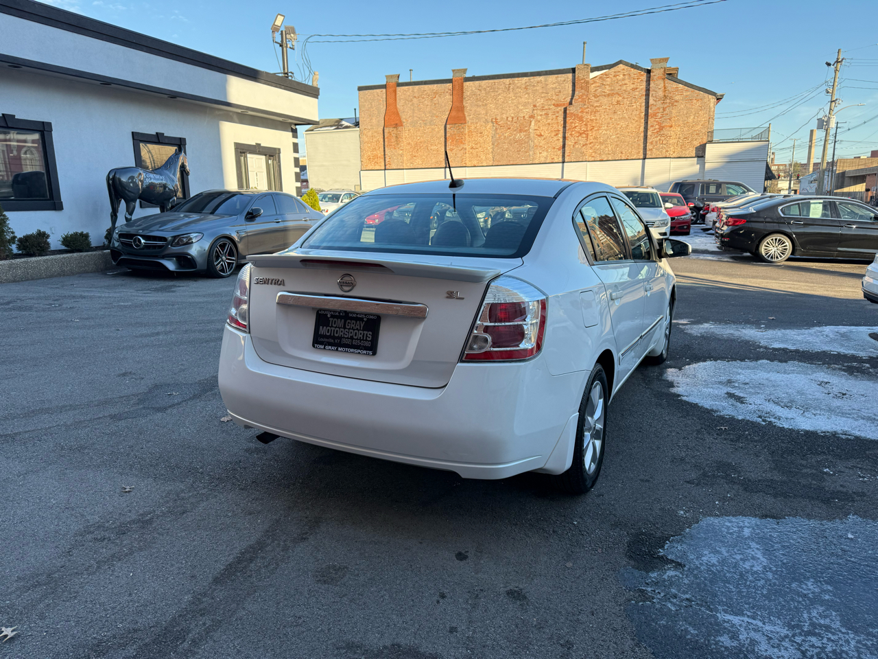 Nissan Sentra 4dr Sdn I4 CVT 2.0 SL 2011