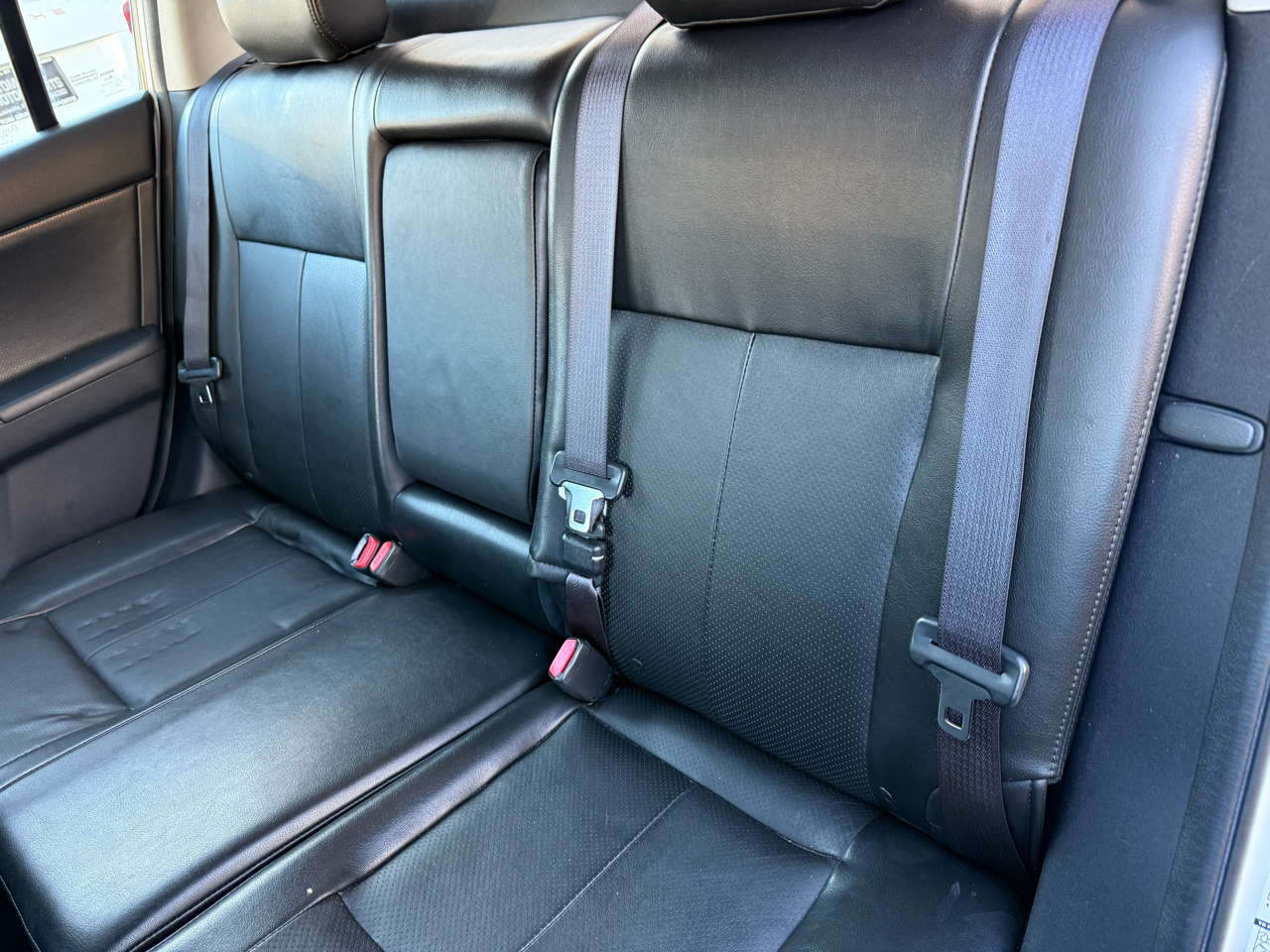 Nissan Sentra 4dr Sdn I4 CVT 2.0 SL 2011