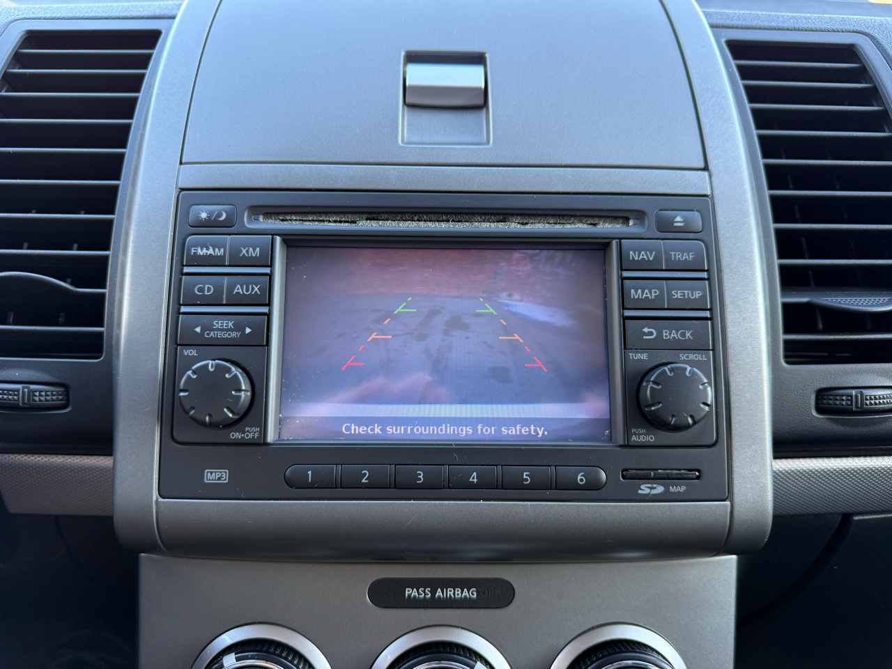 Nissan Sentra 4dr Sdn I4 CVT 2.0 SL 2011