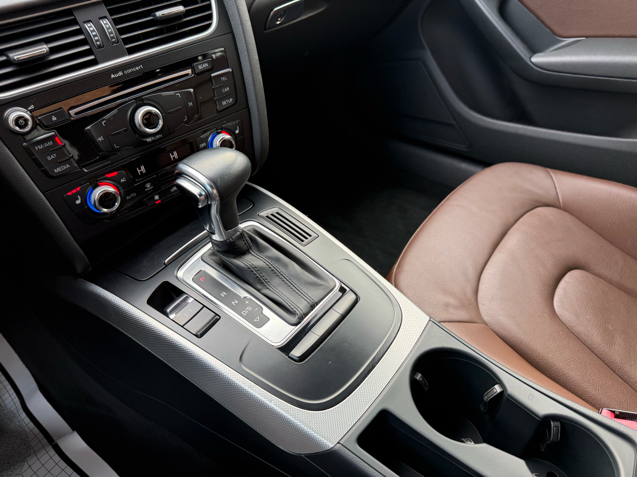 Audi A4 4dr Sdn Auto quattro 2.0T Premium Plus 2013